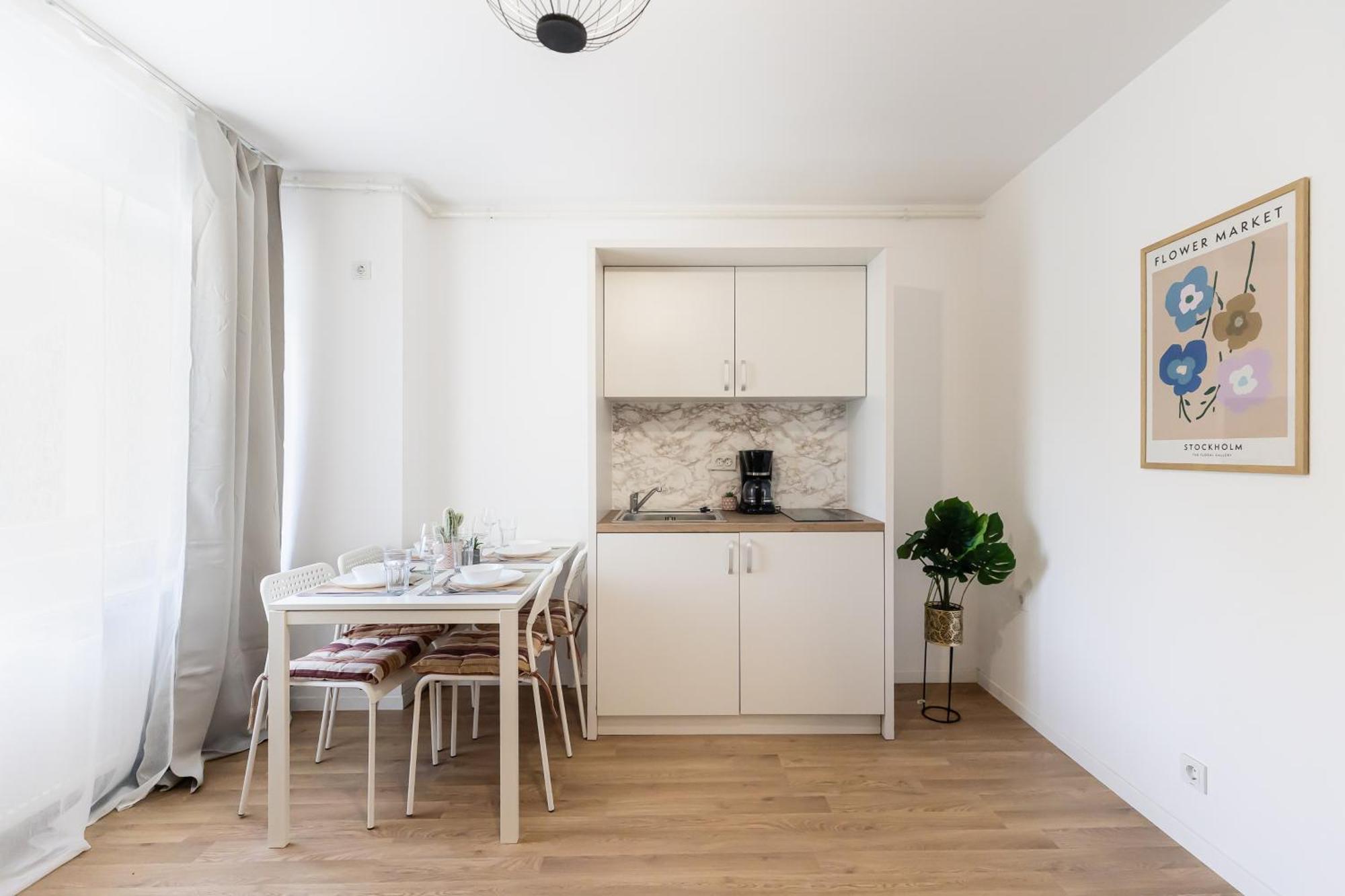 בוקרשט Simplicity Apartments מראה חיצוני תמונה